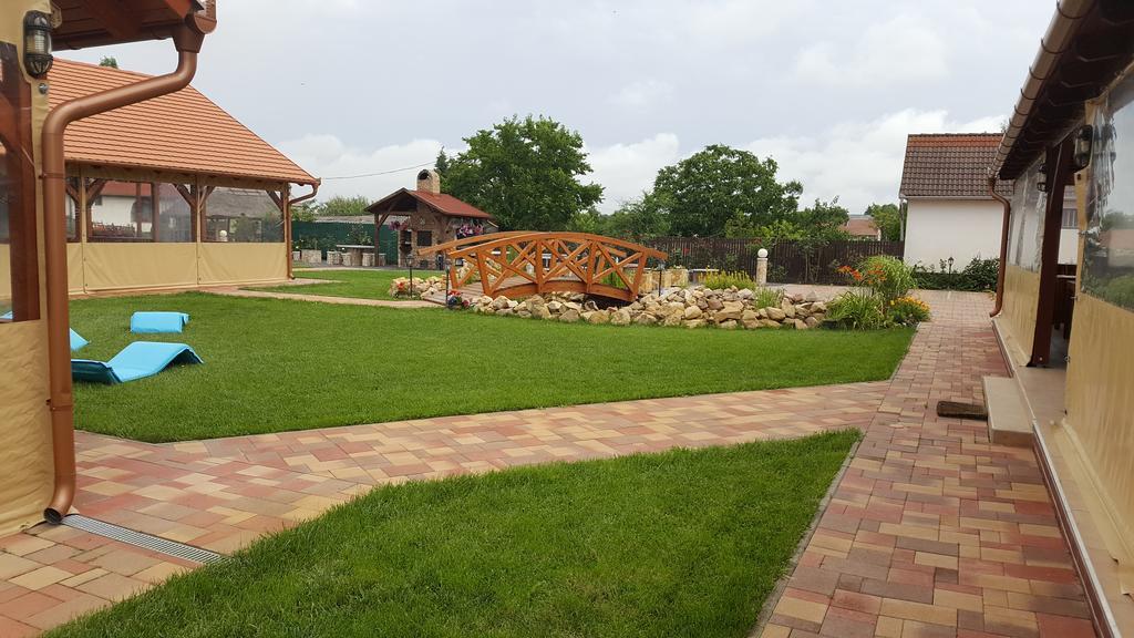 Sóvirág Vendégház Hortobágy Exterior foto
