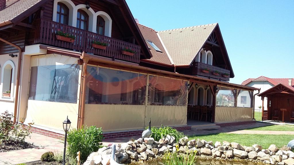 Sóvirág Vendégház Hortobágy Exterior foto