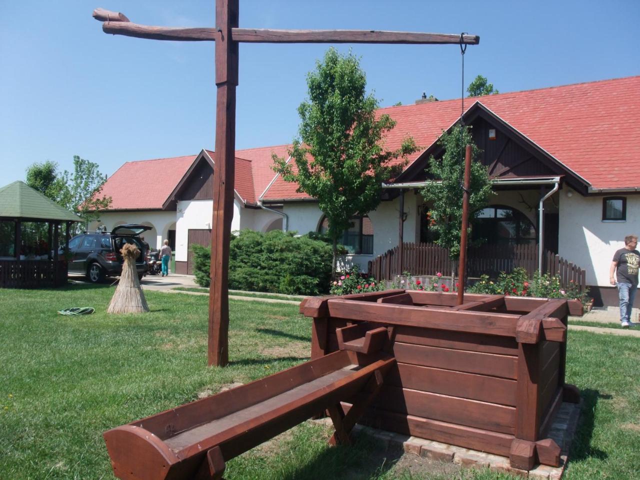 Sóvirág Vendégház Hortobágy Exterior foto